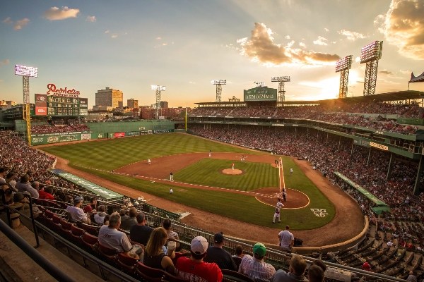 Why is Fenway Park considered to be such a great stadium?