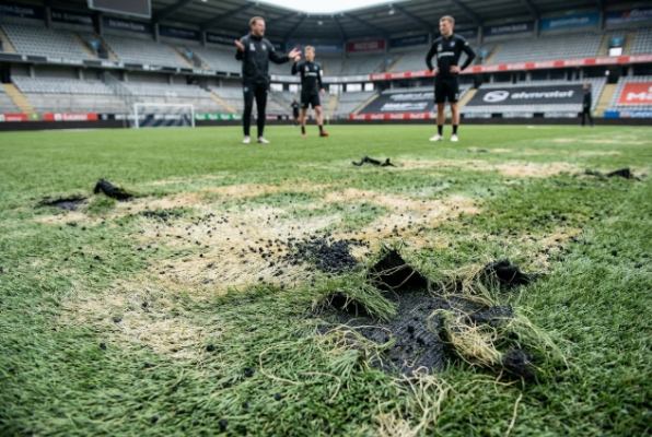 What Are the Common Problems with Poor-Quality Artificial Grass Soccer Fields?