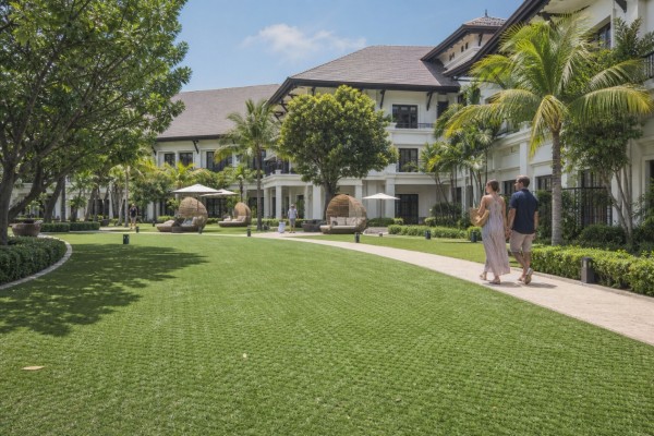 Can hybrid grass be used in a garden?